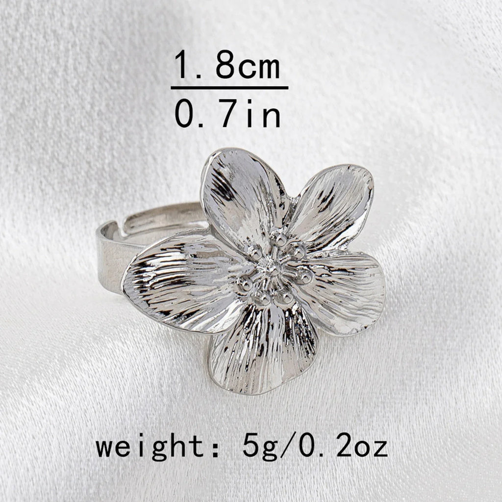 Ring with a Flower Design