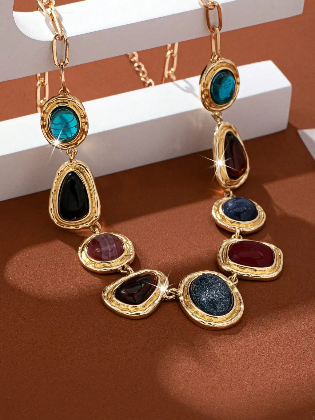 Light Luxury, Necklace