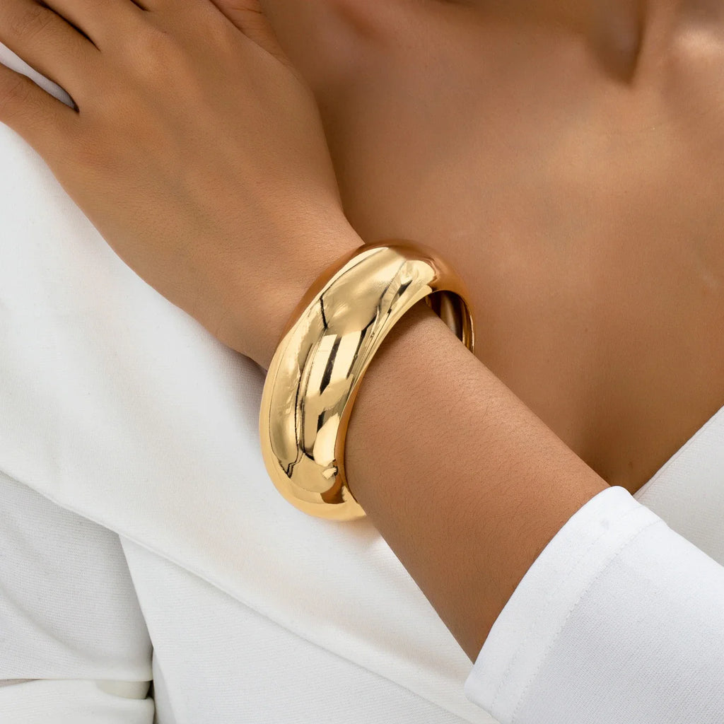 Bracelet with a Wide