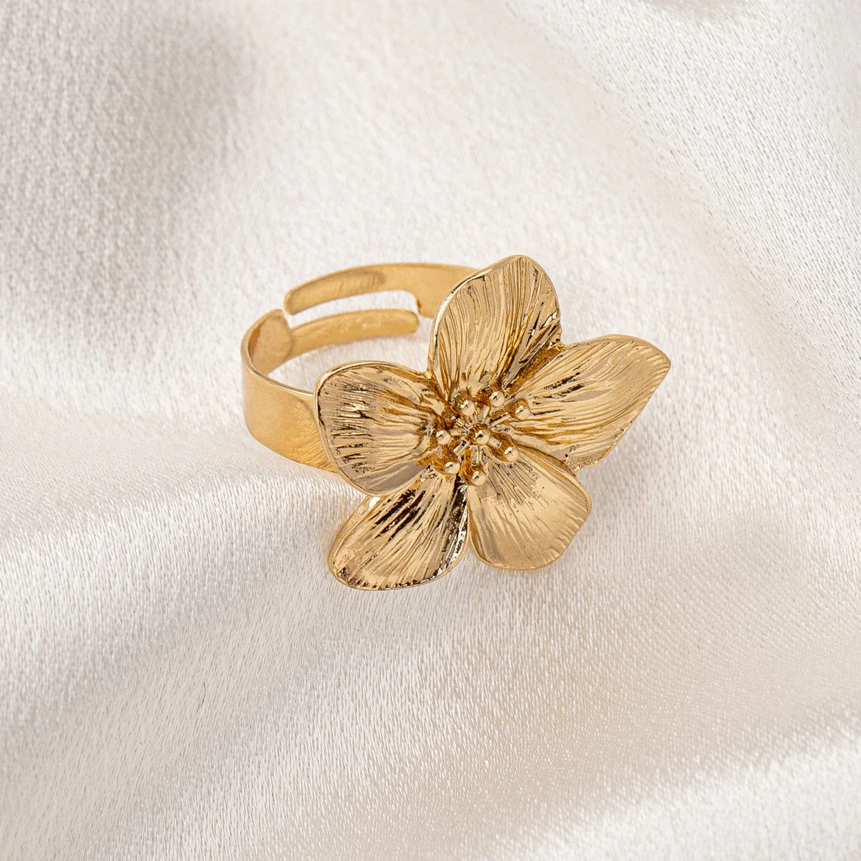 Ring with a Flower Design