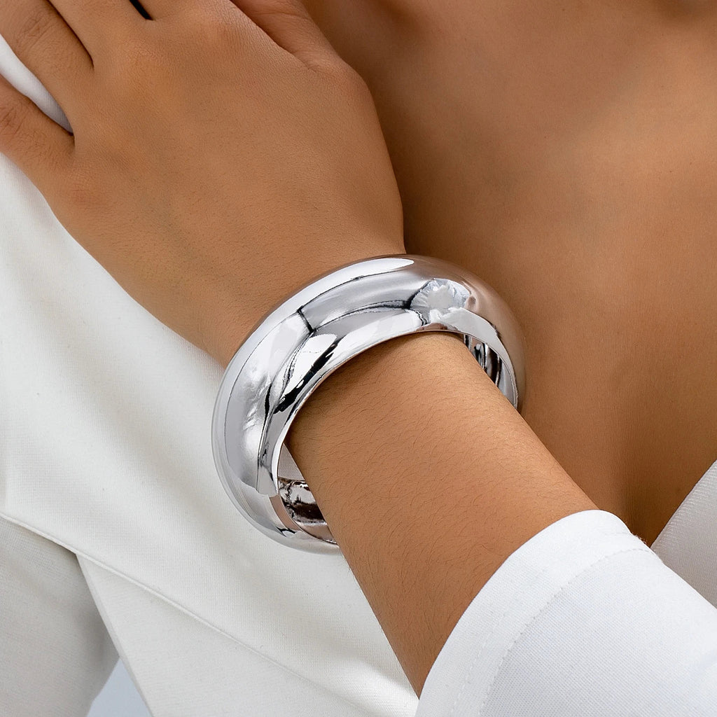 Bracelet with a Wide
